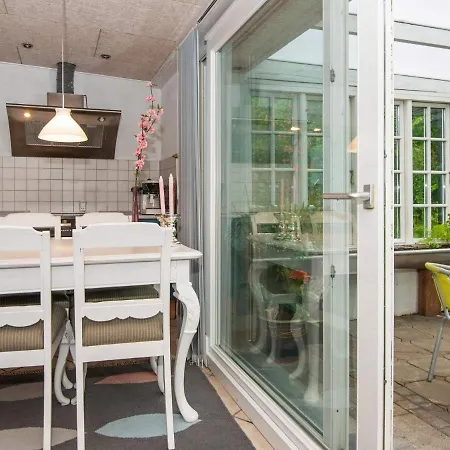 בית נופש 4 Person In Skaerbaek-by Traum